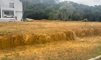 Terreno em condomínio fechado à venda na Avenida das Arapongas, 1265, Ariribá, Balneário Camboriú, 757 m2 por R$ 3.000.000