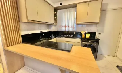 Apartamento com 2 quartos à venda na Alci Teixeira, 126, Cedro, Camboriú, 53 m2 por R$ 390.000