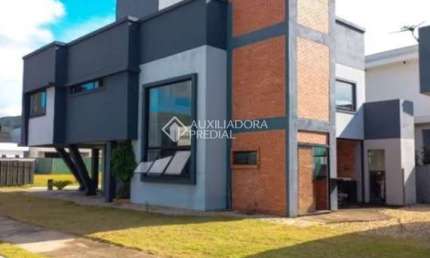 Casa em condomínio fechado com 3 quartos à venda na Rua Ivo José Rebello, 620, Santa Regina, Camboriú, 260 m2 por R$ 1.980.000