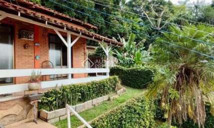 Casa com 4 quartos à venda na Antônio Meneses Vasconcelos Drumond, 235, Fazenda, Itajaí, 270 m2 por R$ 1.300.000