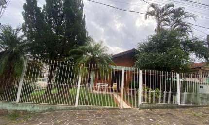 Casa com 3 dormitórios para alugar, 260 m² por R$ 4.200,00/mês - Centro - Gravataí/RS