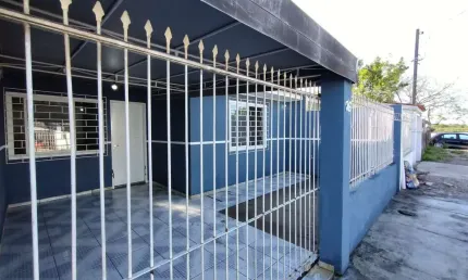 Casa 2 quartos a venda em são josé dos pinhais, imóvel recém reformado na rua padre alberto muller