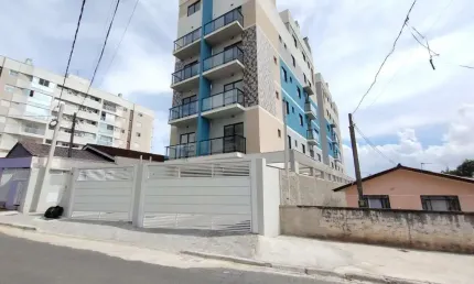 Apartamento duplex novo, com duas vagas de garagem cobertas e terraço com churrasqueira, à venda no