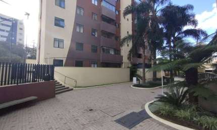 Excelente apartamento 3 quartos, sendo uma suíte e elevador, para locação no bairro Campo Comprido,