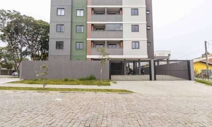 Apartamento à venda, com 3 quartos, sendo uma suíte, sacada com churrasqueira e excelente localizaç