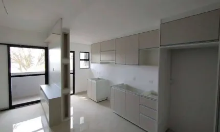 Apartamento com 2 quartos, cozinha planejada e sacada com churrasqueira para locação no São Cristóv