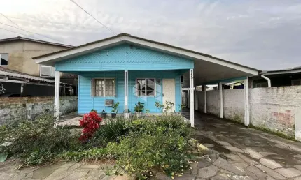 Casa mista a venda de 3 dornitórios e casa nos fundos de 2 dormitórios na tijuca alvorada-rs