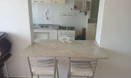 Apartamento com 1 dorm, closet  com 40m² no bairro jardim botânico.