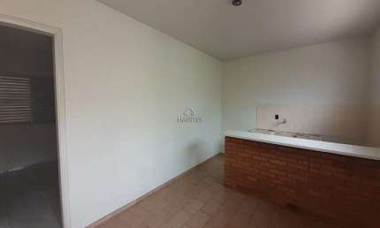 Casa com 1 quarto para alugar na Vila Antártica, Botucatu 