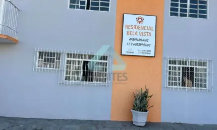 APARTAMENTO MOBILIADO COM SACADA, OTIMA LOCALIZACAO!