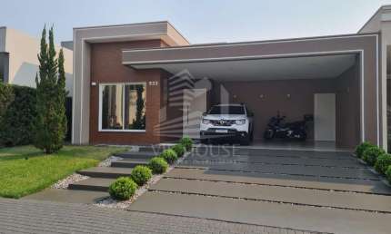 CASA TÉRREA MOBILIADA À VENDA NO CONDOMÍNIO RESIDENCIAL SAFIRA