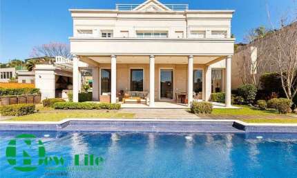 Casa à venda R$8.200.000,00 no Jardim Guedala - São Paulo