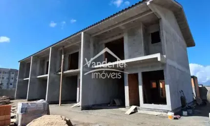 Sobrado com 2 suítes no Nova São José no bairro Forquilhinhas em São José - SC
