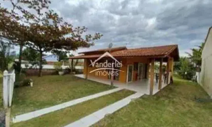 Casa de praia com 03 quartos, no bairro Pinheira em Palhoça - SC