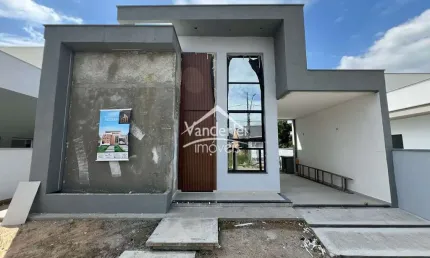 Casa no loteamento Vale Verde com 02 quartos, sendo 01 suíte no bairro Bela Vista em Palhoça - SC