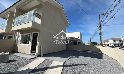 Sobrado no Lot Vale Verde com 02 quartos no bairro Bela Vista em Palhoça - SC