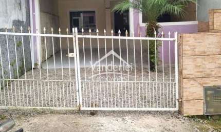 Casa com 02 quartos no loteamento Jardins em Palhoça - SC