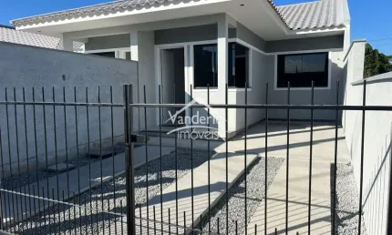 Casa no Loteamento Villa Toscana com 02 quartos, no bairro Barra no Aririu em Palhoça - SC