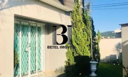 Casa com 4 quartos à venda no Centro, Guaramirim 