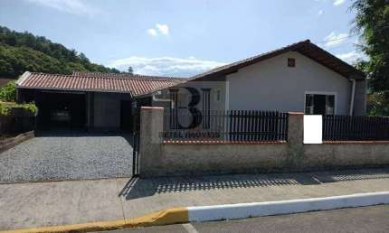 Casa para Venda em Guaramirim / SC no bairro Ilha da Figueira