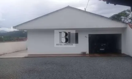 Casa para Venda em Jaraguá do Sul / SC no bairro Barra do Rio Cerro