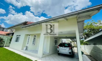 Casa para Venda em Jaraguá do Sul / SC no bairro Centro