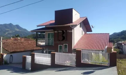 Casa para Venda em Guaramirim / SC no bairro Nova Esperança