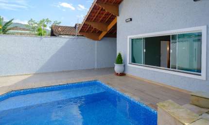 Casa com 3 quartos à venda na Rua Custódio Mesquita, 84, Solemar, Praia Grande