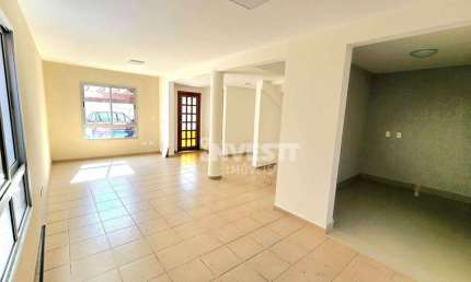 Casa em condomínio fechado com 4 quartos para alugar na Rua 404, Setor Negrão de Lima, Goiânia