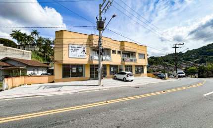 Sala comercial com 1 sala para alugar em Água Verde, Blumenau 
