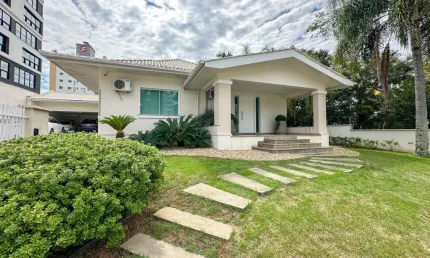 Alugo Linda Casa Comercial com (06 salas) - Bairro Itoupava Seca