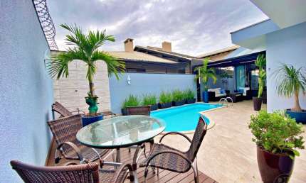 Vendo Linda Casa, Condomínio Golden Park - Blumenau