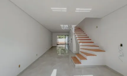 Vendo Sobrado 2 Suítes, Bairro Badenfurt - Blumenau