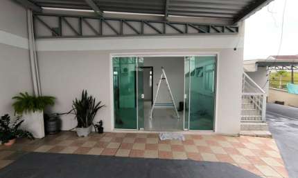 Alugo Casa semi Mobiliaria com 02 Quartos, Bairro Velha - Blumenau