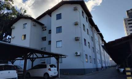 Alugo Apartamento Semi mobiliado com 3 dormitórios próximo a Vila Germânica