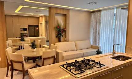 Vendo Ótimo Apartamento Mobiliado e Equipado, Bairro: Meia Praia - Itapema
