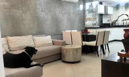 Vendo Sobrado no Vila Nova: Conforto e Localização Privilegiada