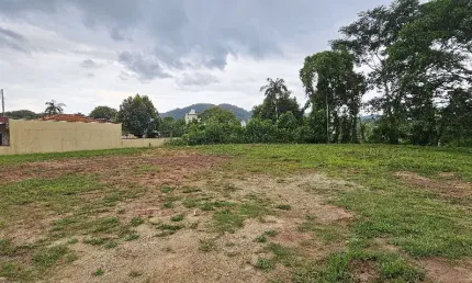 Vendo Terreno Plano Área Total de 1.846 m², Bairro Valparaiso - Blumenau