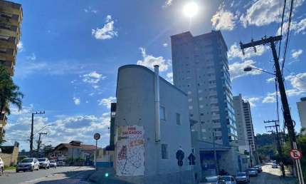 Alugo Sala Comercial, Piso Superior 100m², Bairro Velha - Blumenau