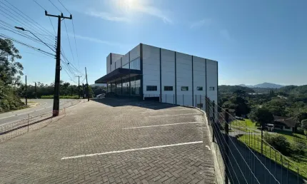Alugo amplo galpão, novo, 3200m² - bairro encano, indaial