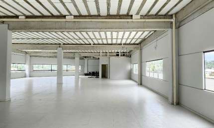 Alugo Sala Comercial com 450m² - Bairro Itoupava Norte