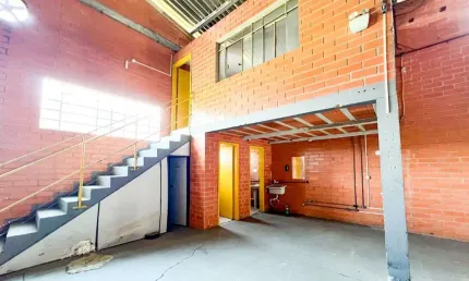Alugo galpão com 375m², bairro itoupavazinha - blumenau