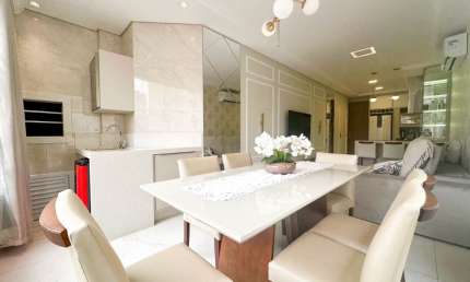 Alugo Lindo Apartamento Mobiliado, 03 Suítes - Meia Praia