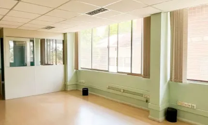 Alugo Ampla Sala Comercial com 08 Salas - Centro de Blumenau
