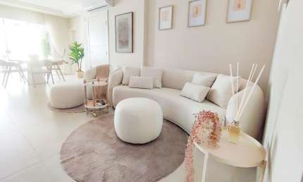 Vendo Apartamento Mobiliado, 03 Suítes - Meia Praia