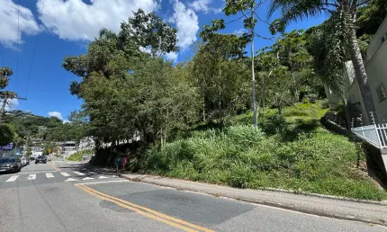 Vendo Terreno Residencial/Comercial, 540m² - Bairro Garcia