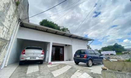 Casa semi mobiliada para locação no bairro Itoupava Norte.