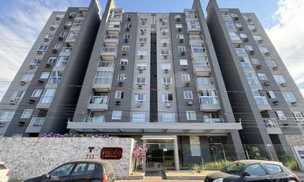 Alugo apartamento 2 Quartos (1 Suíte) com Sacada e Semi mobiliado - Água Verde, Blumenau/SC