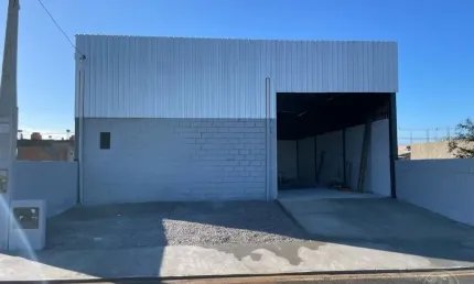 Locação galpão novo e amplo de 180m² ideal para sua empresa! - ilhota/sc