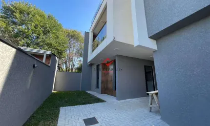 Casa com 3 quartos à venda na Travessa Ferreira, Uberaba, Curitiba, 115 m2 por R$ 869.000